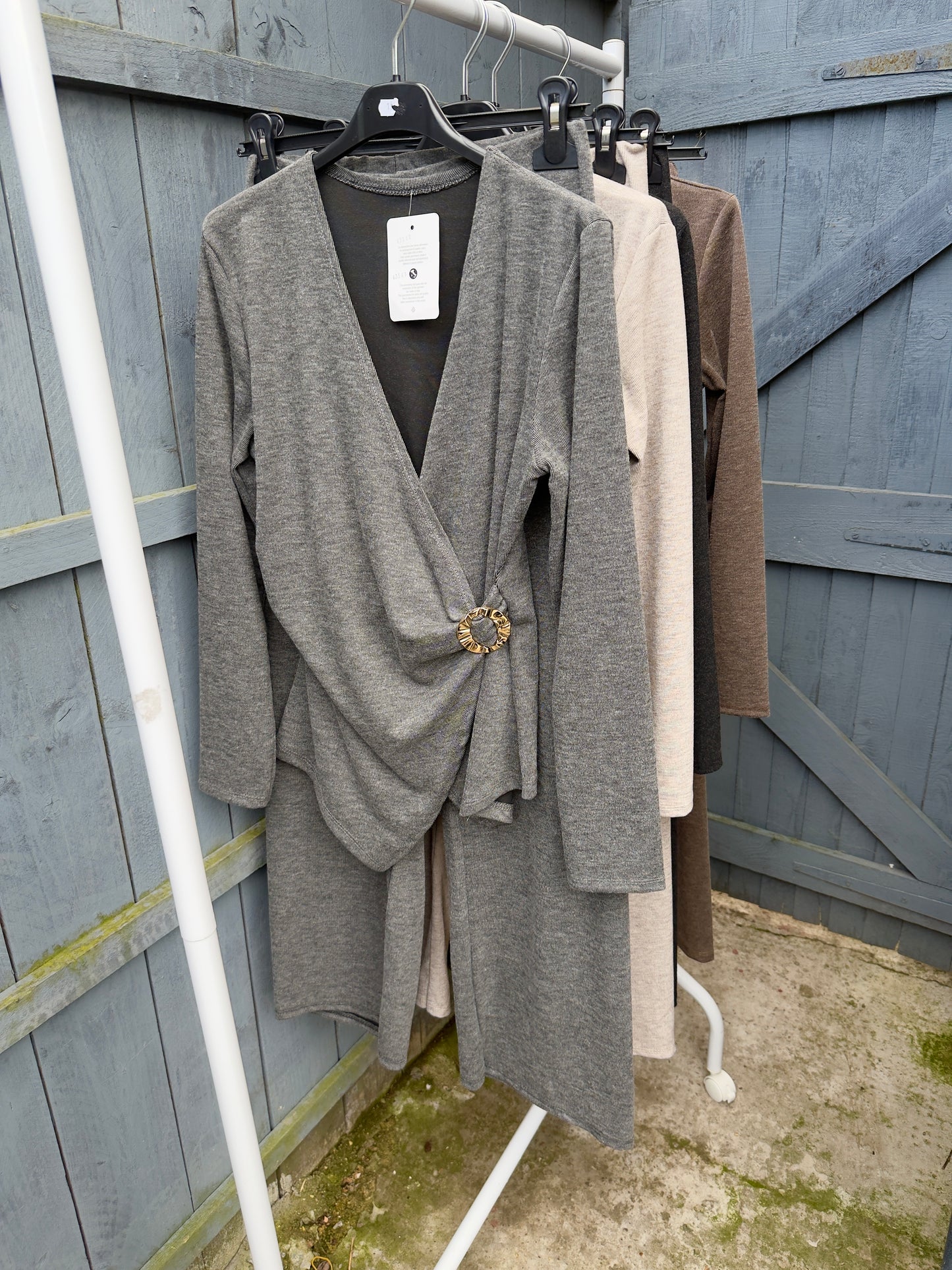 ‘Harriet’ Long Sleeve Buckle Set
