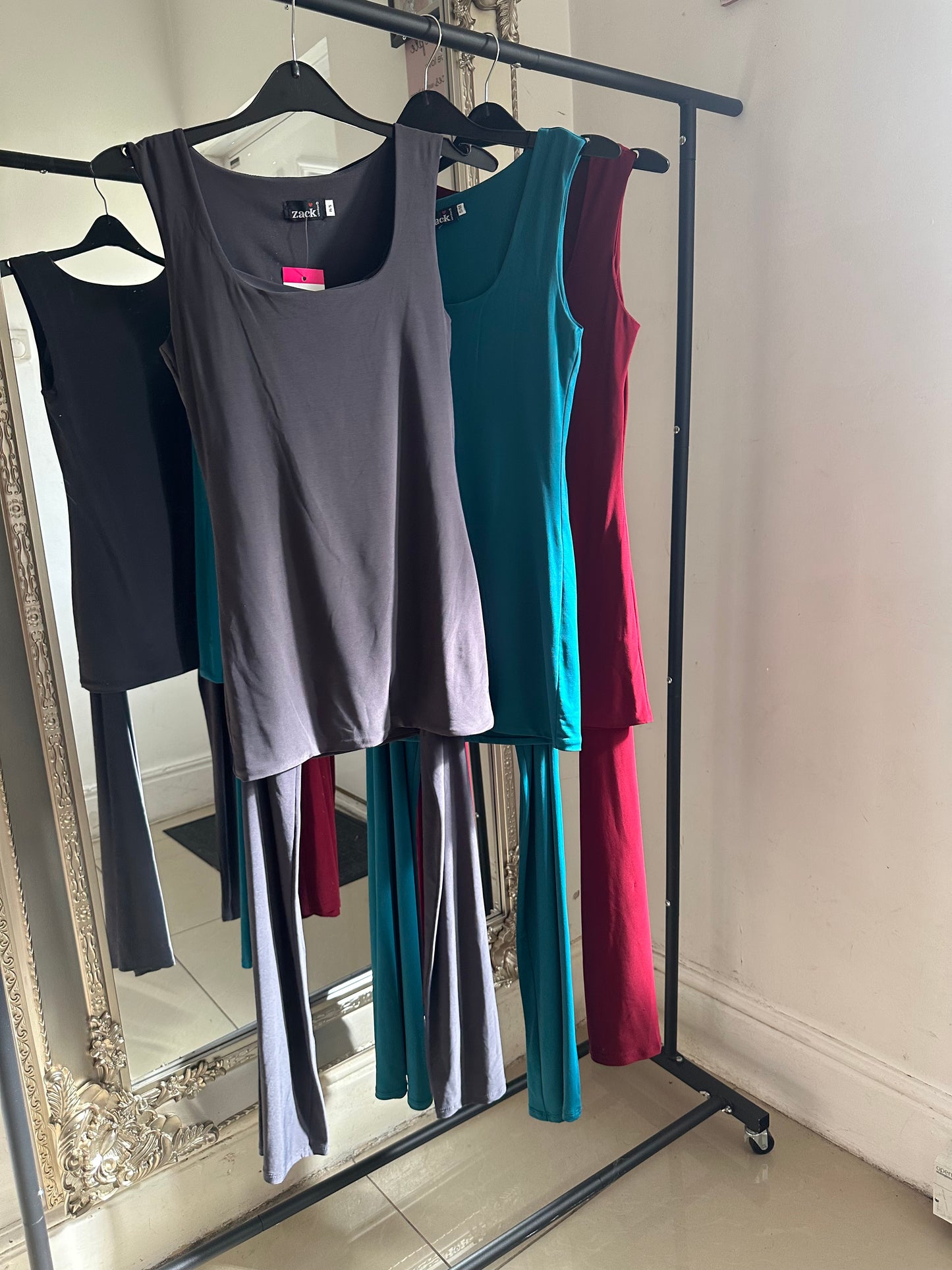 ‘London’ Vest & Flare Co Ord