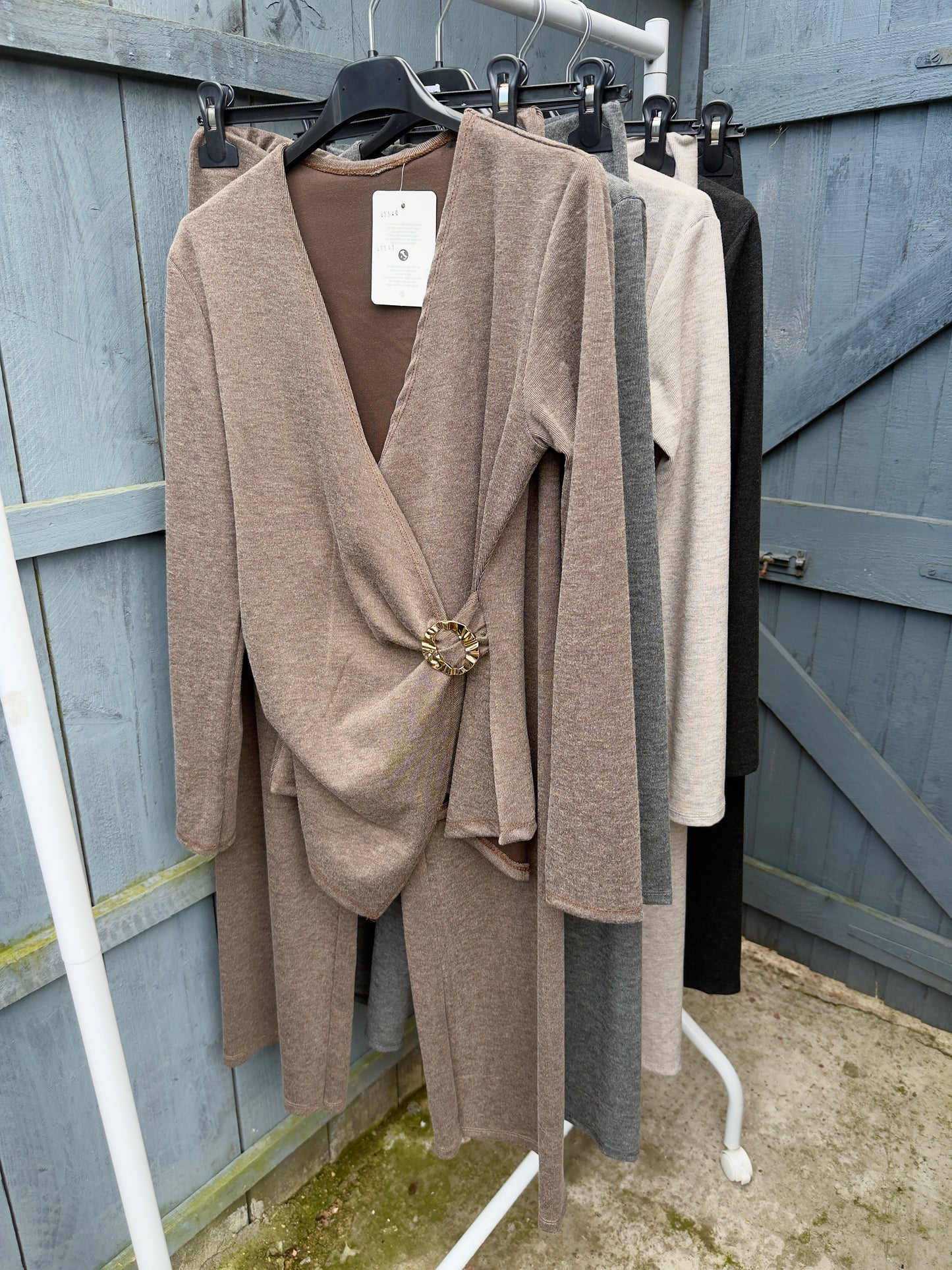 ‘Harriet’ Long Sleeve Buckle Set