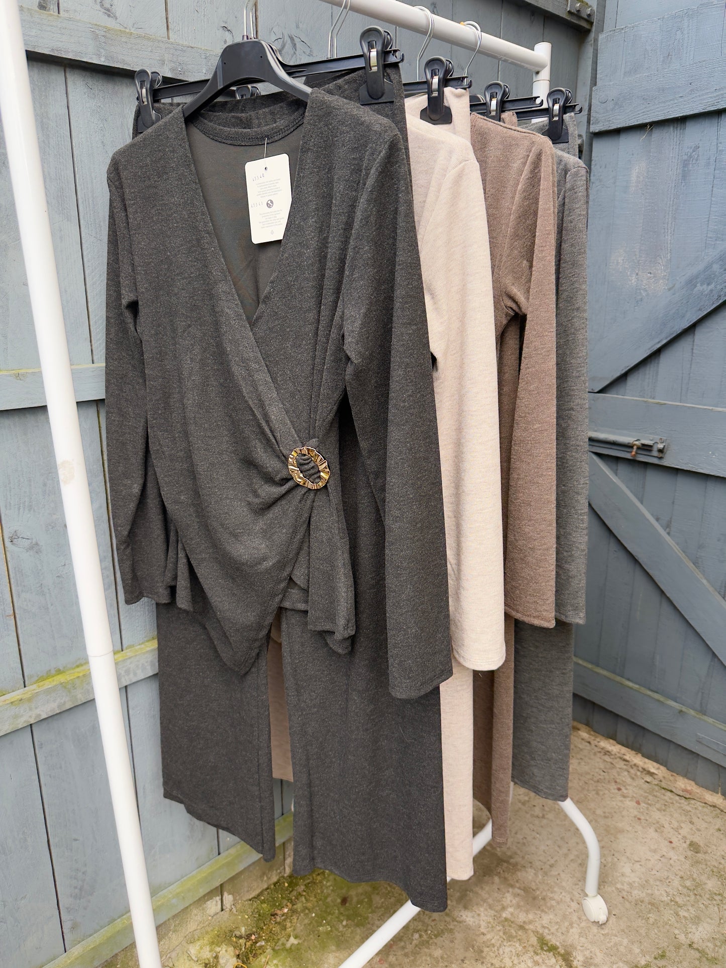 ‘Harriet’ Long Sleeve Buckle Set
