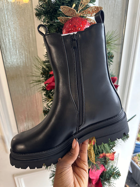‘Holly’ Stretch Boots