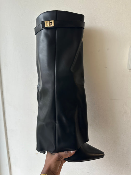 ‘Noelle’ Lock Boots